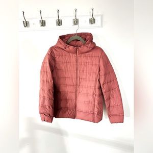 Uniqlo Lightweight Hooded Puffer Jacket